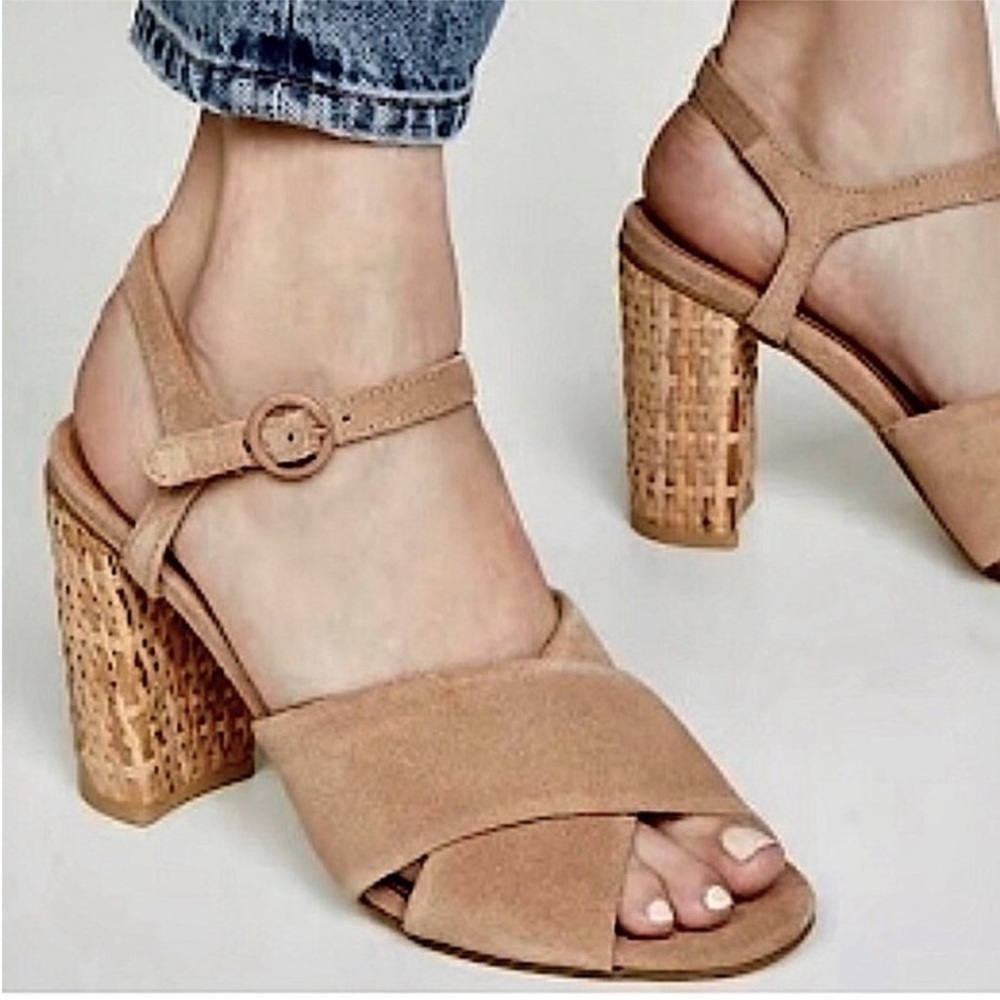 Soludos Olivia